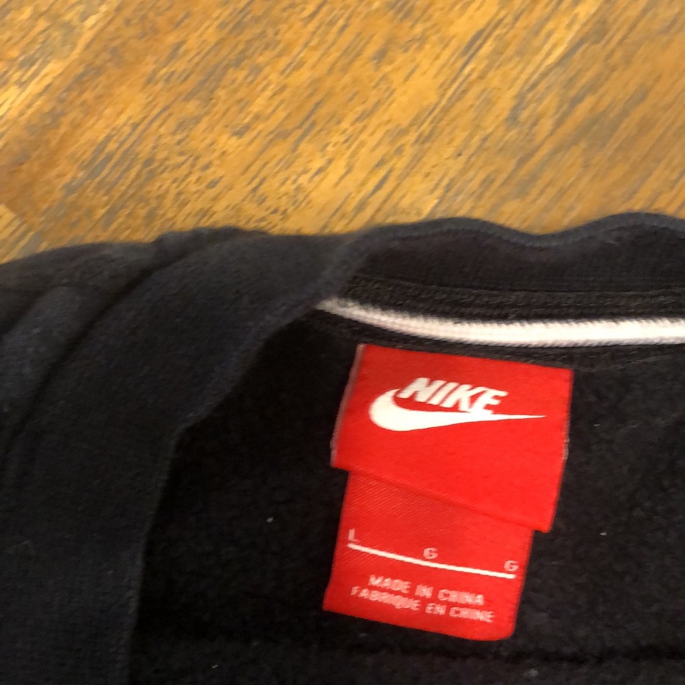 Nike women’s crewneck sz L - Picture 5 of 5